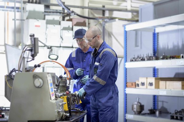 Comment utiliser les capteurs IoT pour améliorer la maintenance des équipements ?