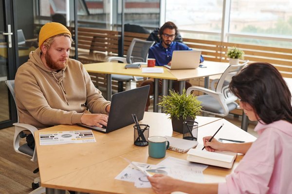 Tout savoir sur le coworking : avantages et fonctionnement